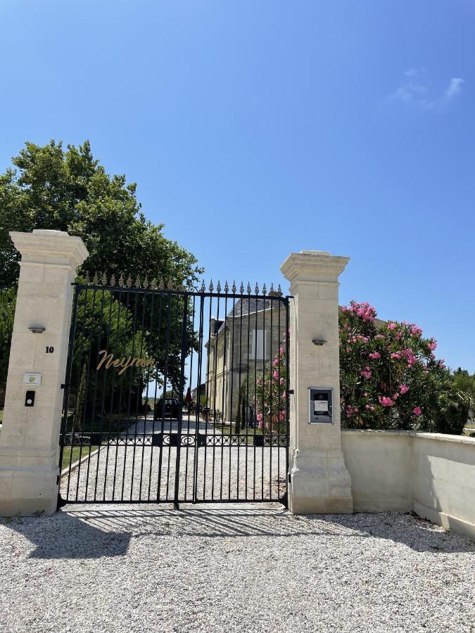 Chateau De Neyran Chambre D'Hotes & Spa 滨海苏拉克 外观 照片